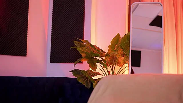 TiffanyBlaize online show from 02/23/26, 04:10