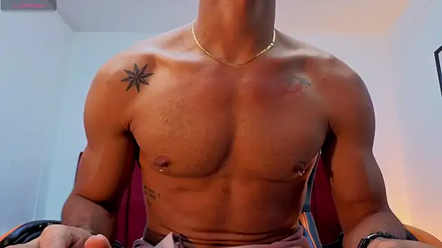 Snapshot of DaamonSlader_ chatting on 10/28/25, 08:22 DaamonSlader online show from 10/28/25, 08:22