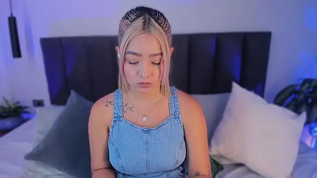 AilanaCortes online show from 03/02/26, 12:12