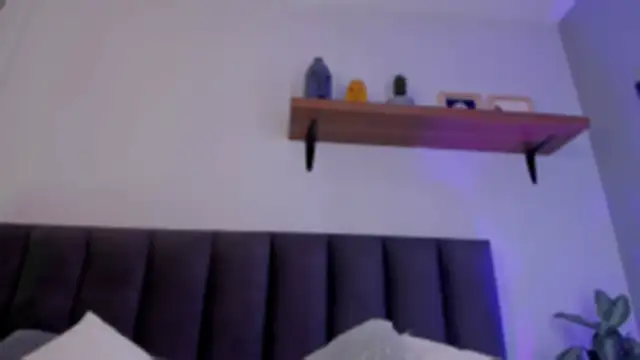 AilanaCortes online show from 04/07/26, 12:05