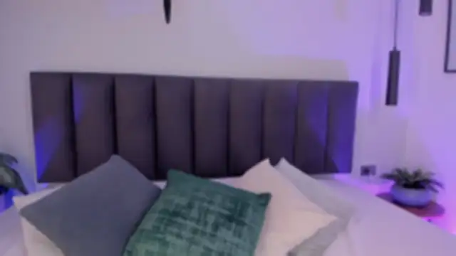 AilanaCortes online show from 04/10/26, 12:10