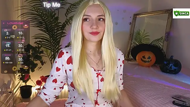 cute cake online show from 10/26/25, 09:48