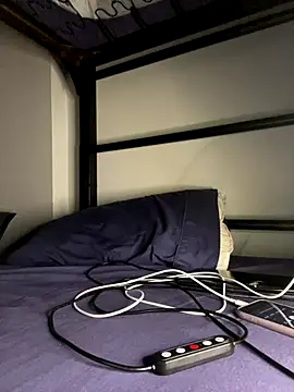 Snapshot of Desireexoxo chatting on 10/16/25, 04:02 Desireexoxo online show from 10/16/25, 04:02