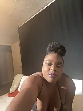 Snapshot of Desireexoxo chatting on 10/29/25, 02:30 Desireexoxo online show from 10/29/25, 02:30