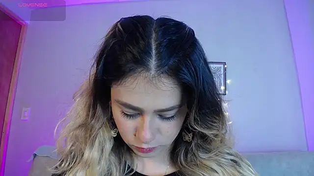 Sweet Bella Valery online show from 03/15/26, 12:44