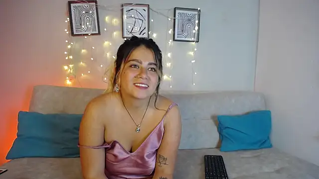 Sweet Bella Valery online show from 04/12/26, 08:58