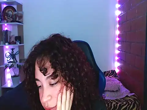 Medussa3033 online show from 04/24/26, 04:26