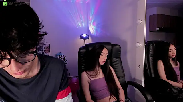 Mikeyvioleta  online show from 03/06/26, 10:01