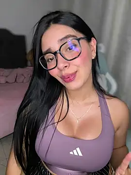 MiaSofia   online show from 04/10/26, 03:56