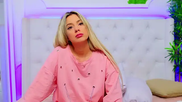 Snapshot of AriannaSins chatting on 01/13/25, 07:53 AriannaSins online show from 01/13/25, 07:53