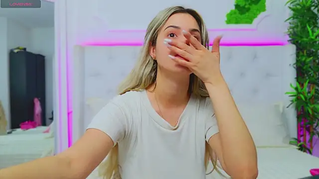 Snapshot of AriannaSins chatting on 01/29/25, 01:07 AriannaSins online show from 01/29/25, 01:07