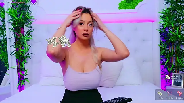 AriannaSins online show from 11/11/25, 02:06