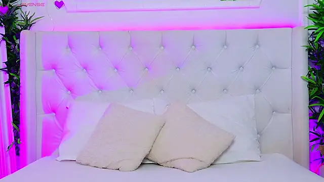 AriannaSins online show from 12/02/25, 02:01