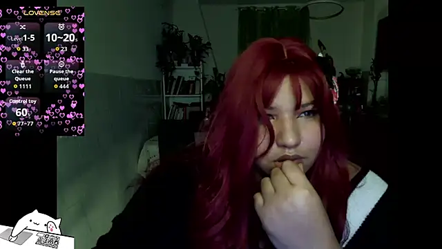 FullSizeQueen online show from 10/19/25, 10:32