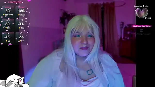 FullSizeQueen online show from 10/28/25, 11:07