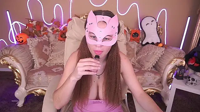 QueenEvieX online show from 10/30/25, 06:59