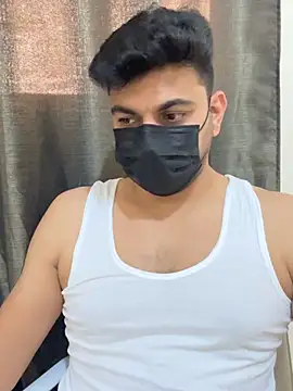 Handsome8677 online show from 06/01/26, 08:27