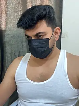 Handsome8677 online show from 06/06/26, 07:35