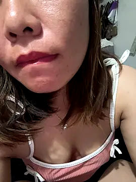 panda-bae online show from 11/10/25, 12:04