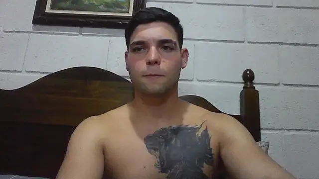 Zure-xxx online show from 05/20/26, 01:45