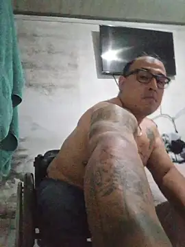 Snapshot of Rueditasss chatting on 01/11/26, 03:11 Rueditasss online show from 01/11/26, 03:11
