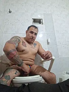 Snapshot of Rueditasss chatting on 02/11/26, 02:33 Rueditasss online show from 02/11/26, 02:33