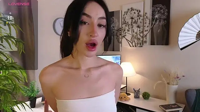 Snapshot of Marie_Long chatting on 01/15/26, 06:22 Marie Long online show from 01/15/26, 06:22