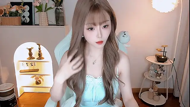 kakakuqi online show from 10/31/25, 08:26