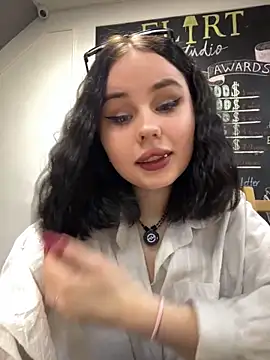 AliceLune online show from 01/14/26, 04:18