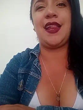 Ailinemart online show from 10/18/25, 03:02