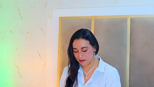 Elizabeth bennett 6 online show from 10/25/25, 12:02