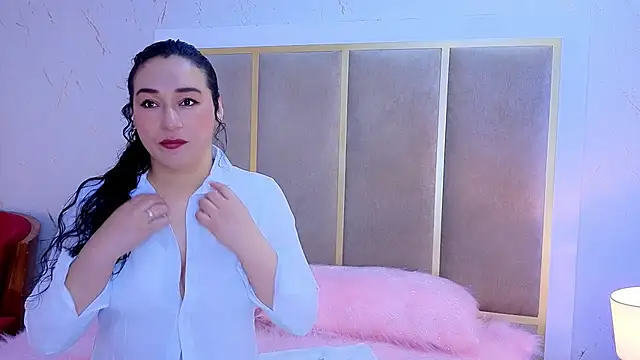 Elizabeth bennett 6 online show from 11/12/25, 11:43