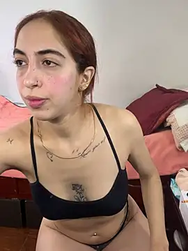 Snapshot of MariamGray1 chatting on 05/25/26, 03:07 MariamGray1 online show from 05/25/26, 03:07