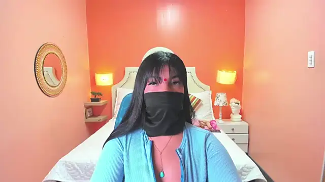 Iniya Parul online show from 10/21/25, 01:23