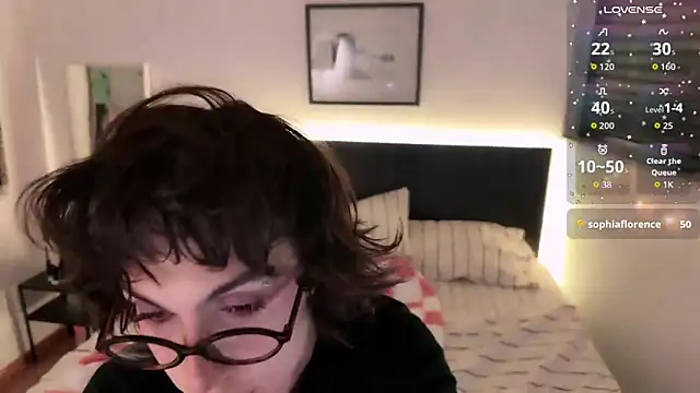 kira yoshika9e online show from 02/09/26, 08:02