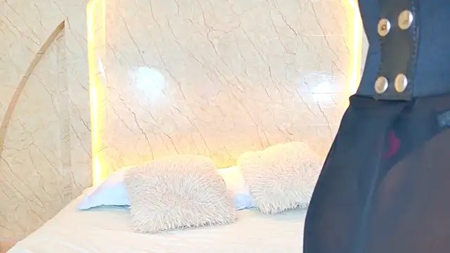 Snapshot of Antonella_Russo1 chatting on 07/24/26, 01:31 Antonella Russo1 online show from 07/24/26, 01:31