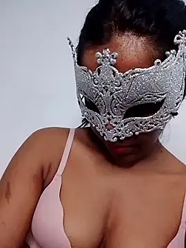 Kavee Girl0 online show from 06/18/26, 03:29