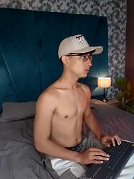 Aaron Eze online show from 03/16/26, 12:09