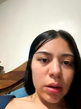 Snapshot of Midori_rosse chatting on 10/25/25, 11:32 Midori rosse online show from 10/25/25, 11:32