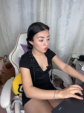 Snapshot of Midori_rosse chatting on 05/06/26, 10:59 Midori rosse online show from 05/06/26, 10:59