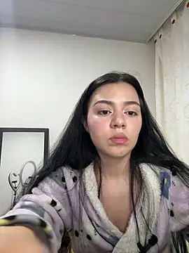 Snapshot of Midori_rosse chatting on 05/15/26, 11:34 Midori rosse online show from 05/15/26, 11:34