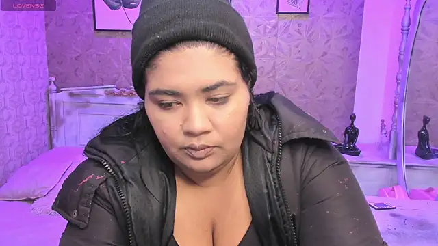 Sara clk online show from 04/17/26, 08:01