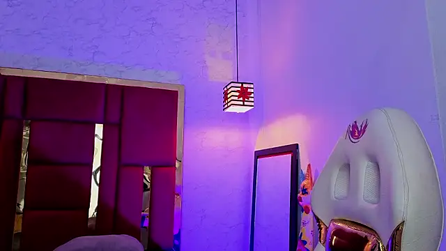 moon winy online show from 03/17/26, 11:46