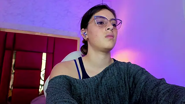 Snapshot of moon_winy chatting on 05/05/26, 11:29 moon winy online show from 05/05/26, 11:29