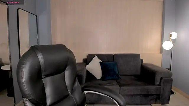 Snapshot of CelesteMoonX chatting on 06/11/26, 02:53 CelesteMoonX online show from 06/11/26, 02:53