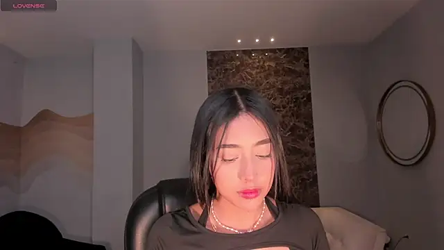 ScarlettBlaze  online show from 12/22/25, 12:02