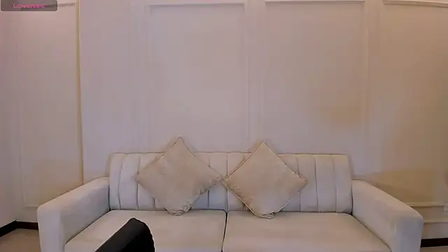 ScarlettBlaze  online show from 04/21/26, 12:00