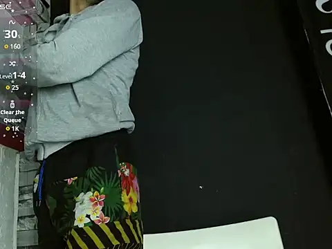 pether hairy online show from 12/04/25, 04:22