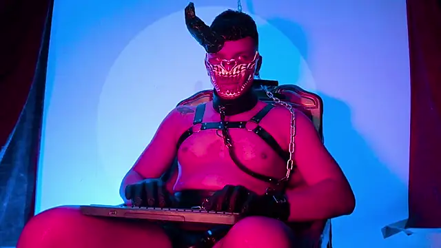 Snapshot of Master_Connor_BDSM chatting on 05/30/26, 11:13 Master Connor BDSM online show from 05/30/26, 11:13