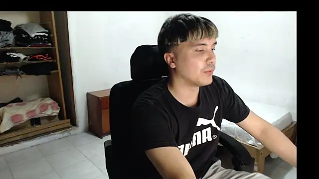 CuteAlexBoy online show from 12/18/25, 04:24